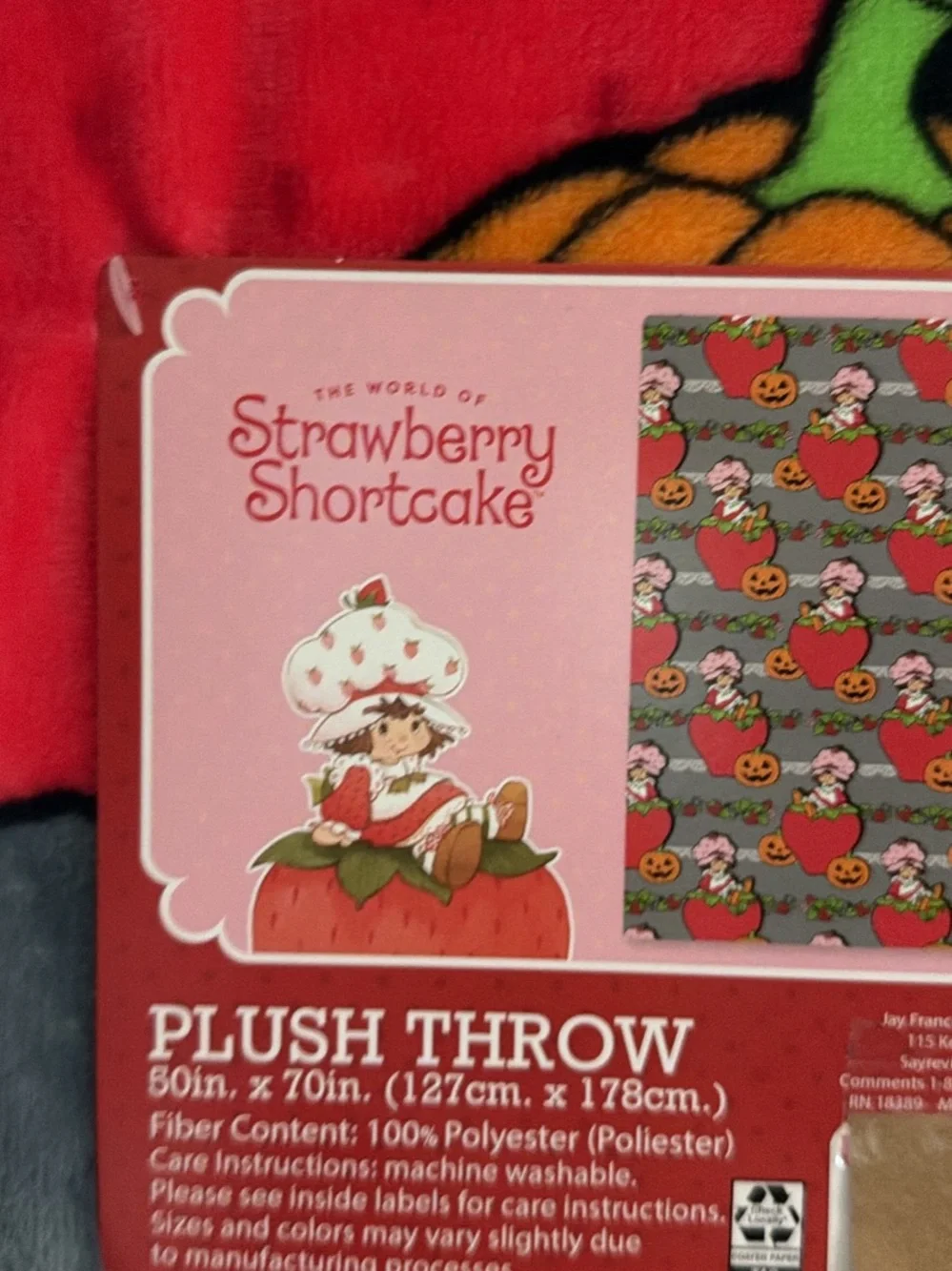 Strawberry-Themed Plush Throw Blanket in Gray & Red